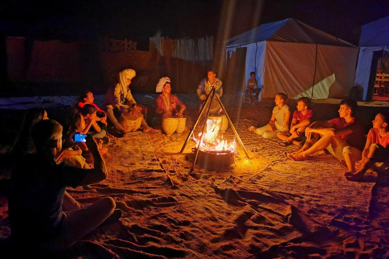 Desert Berber Fire-Camp Merzouga Buitenkant foto
